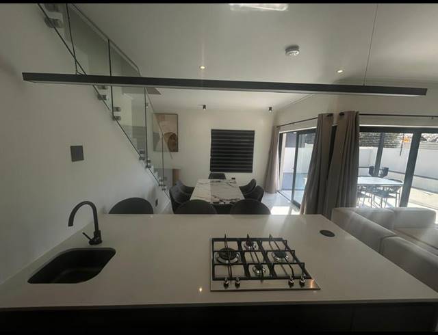 4 BEDROOM PROPERTY TO RENT IN PETERVALE